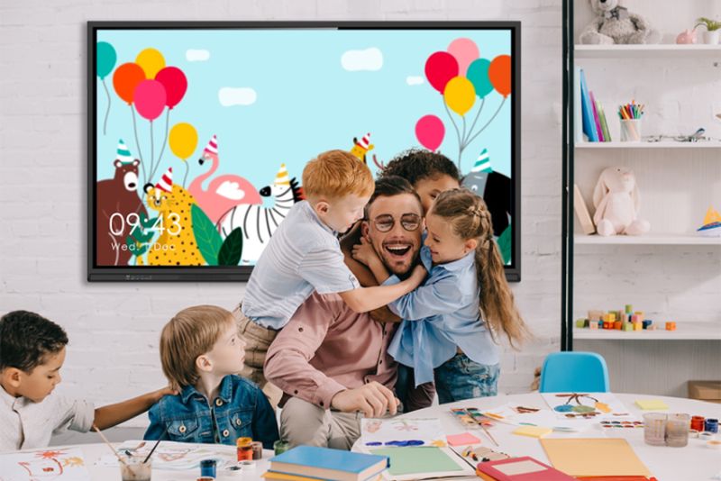 Nowoczesna edukacja dzięki monitorom interaktywnym