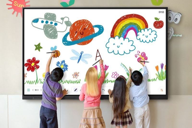 Nowa generacja monitorów interaktywnych Samsung WAF już w sprzedaży